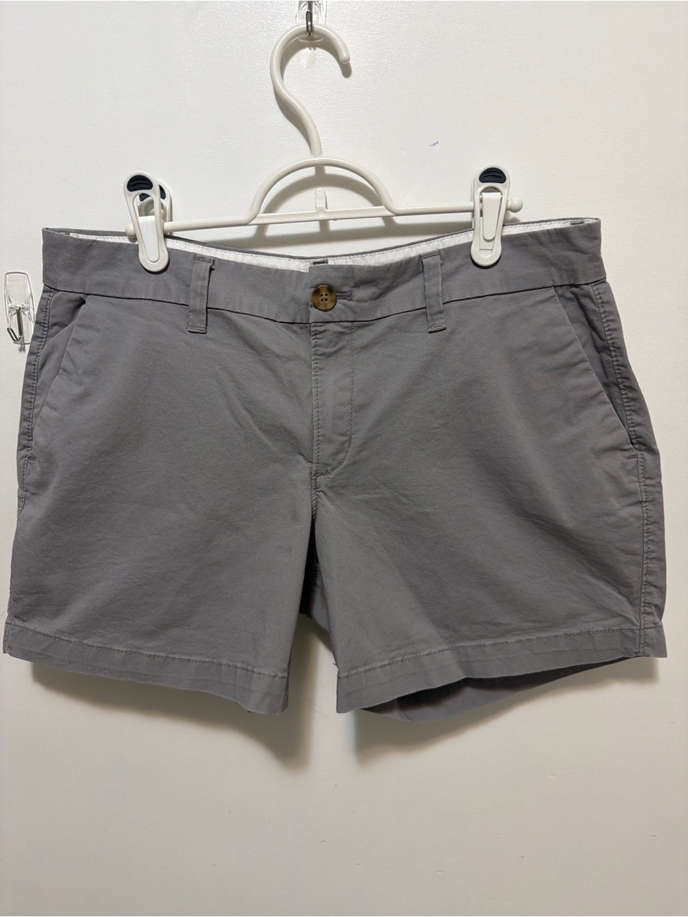 Old Navy Gray Women's Chino Bermuda Shorts